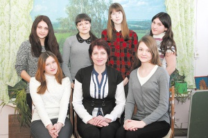 Н.Н. Булгачева и ее выпускной 9 класс