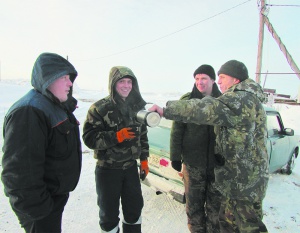  Работники Красновской фермы: «Без горячего чая в сильный мороз просто необойтись» 