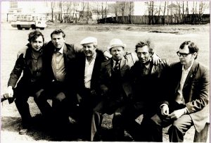 Фото из архива А.И. Давыдова. Болельщики на стадионе «Урожай»